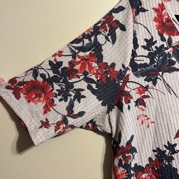 EUC Torrid 3 waffle knit top - Picture 8 of 10